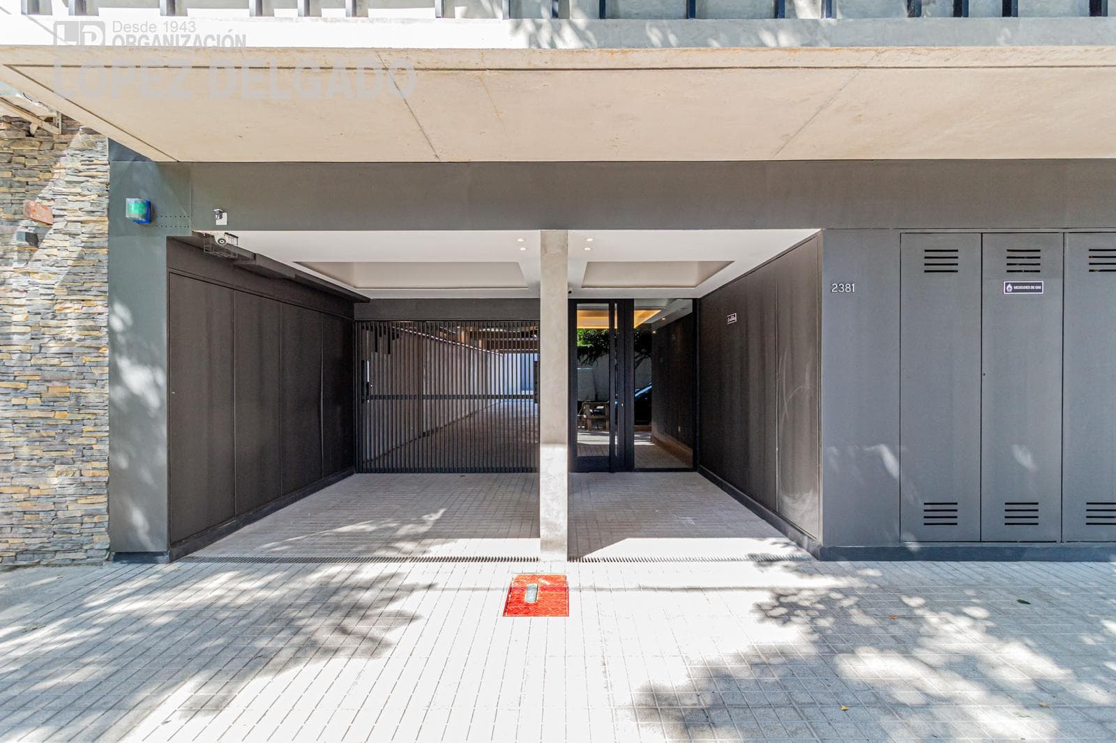 Brand-new 1-bedroom apartment on the front line in Villa del Parque