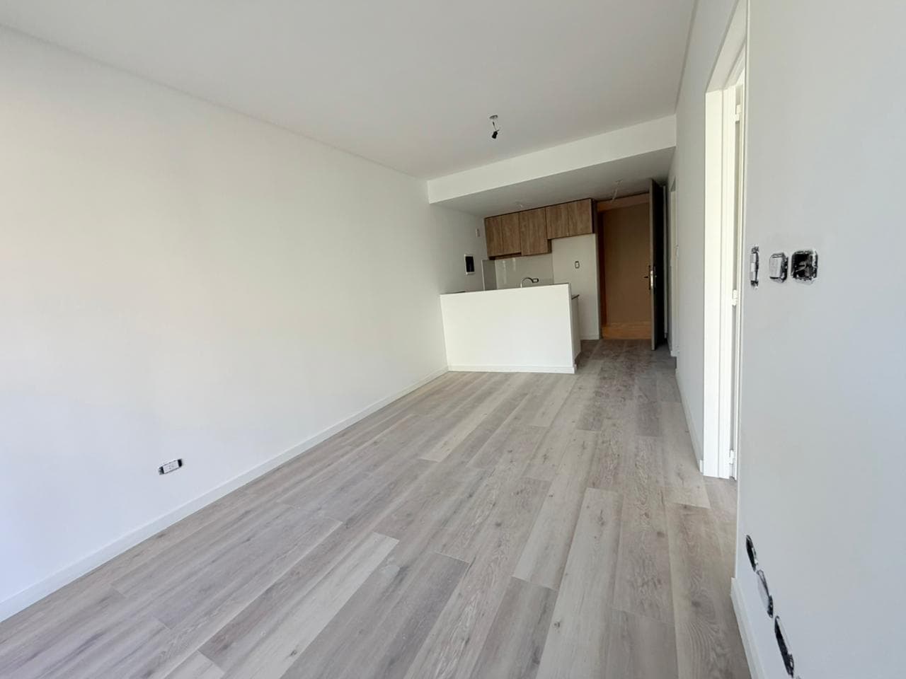 FOR SALE: VILLA CRESPO, 2 ROOMS, AMENITIES