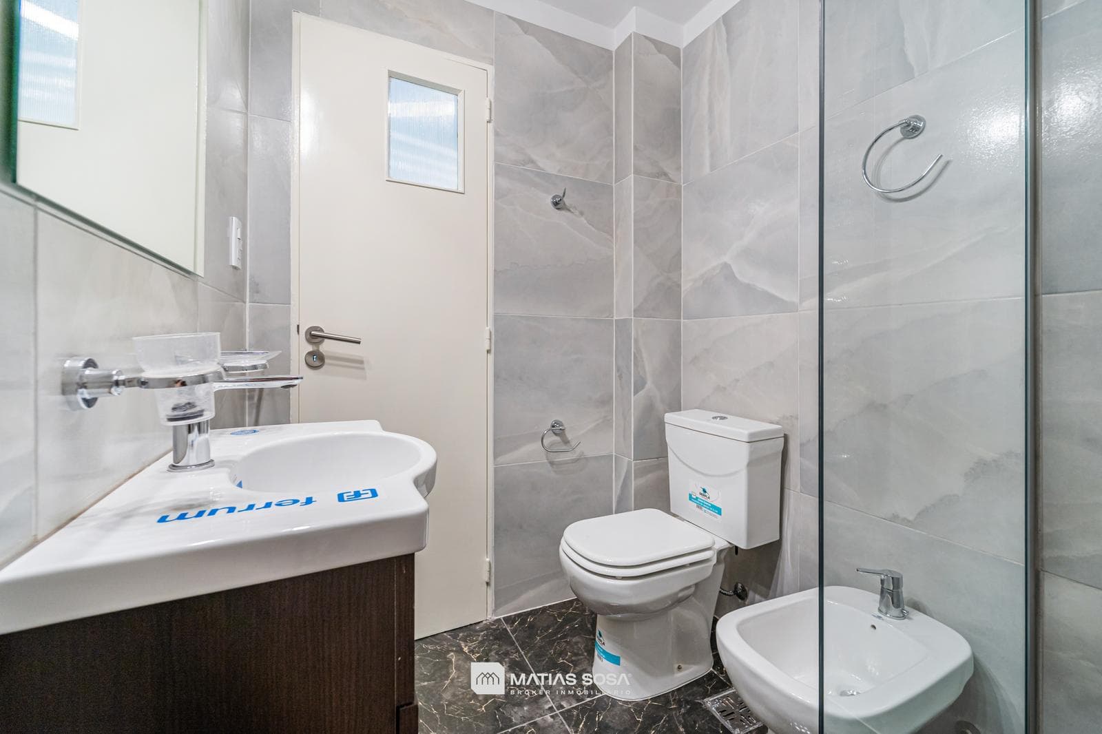 For Sale - Apartment - 2-room apartment with maid's quarters - Renovated and furnished