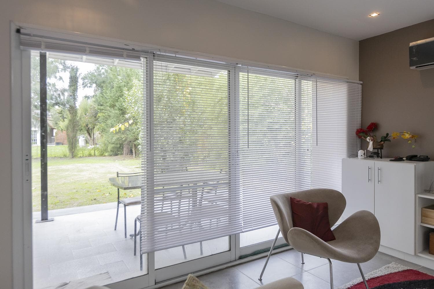 FOR SALE: 4-ROOM HOUSE in Malibu CANNING