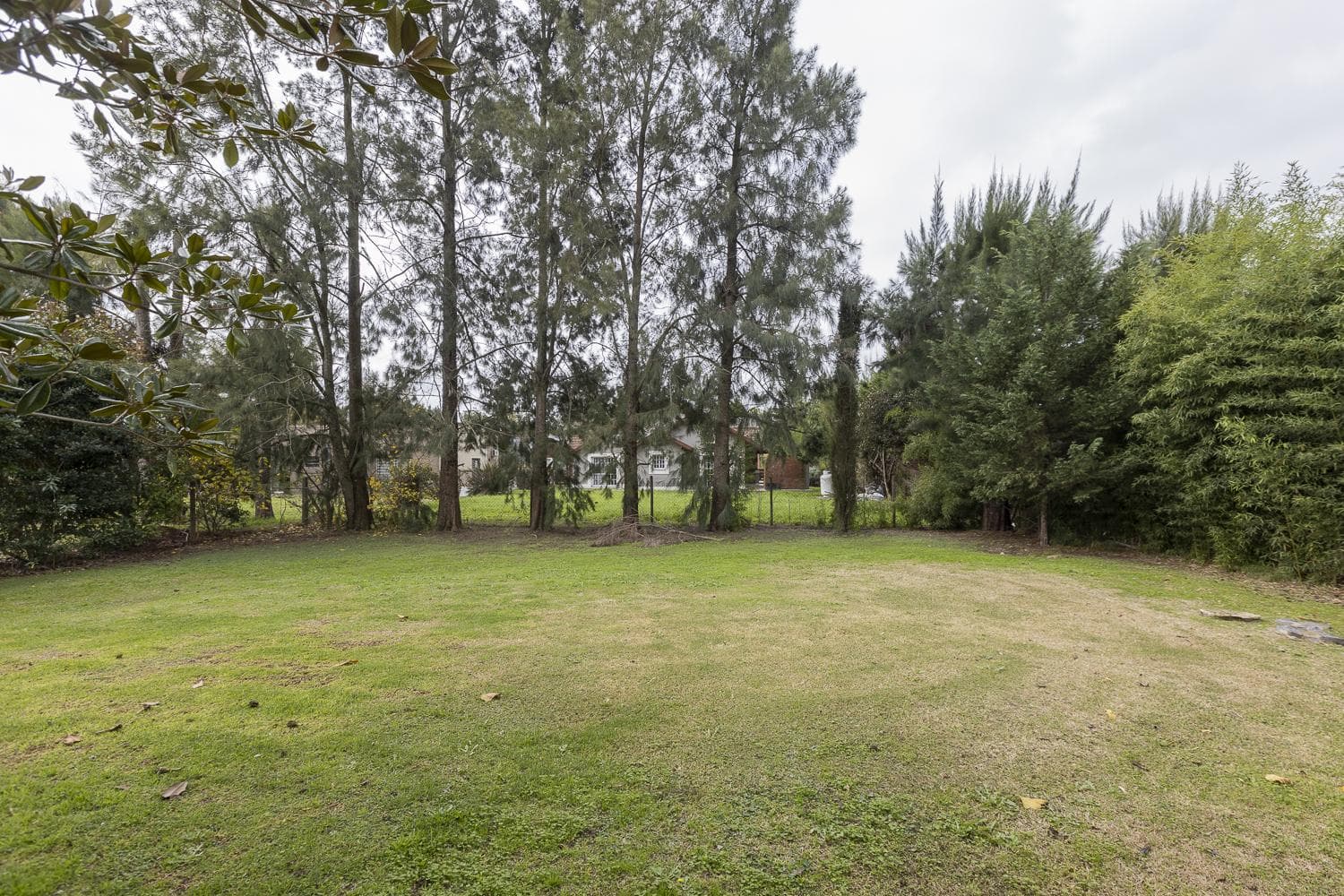 FOR SALE: 4-ROOM HOUSE in Malibu CANNING