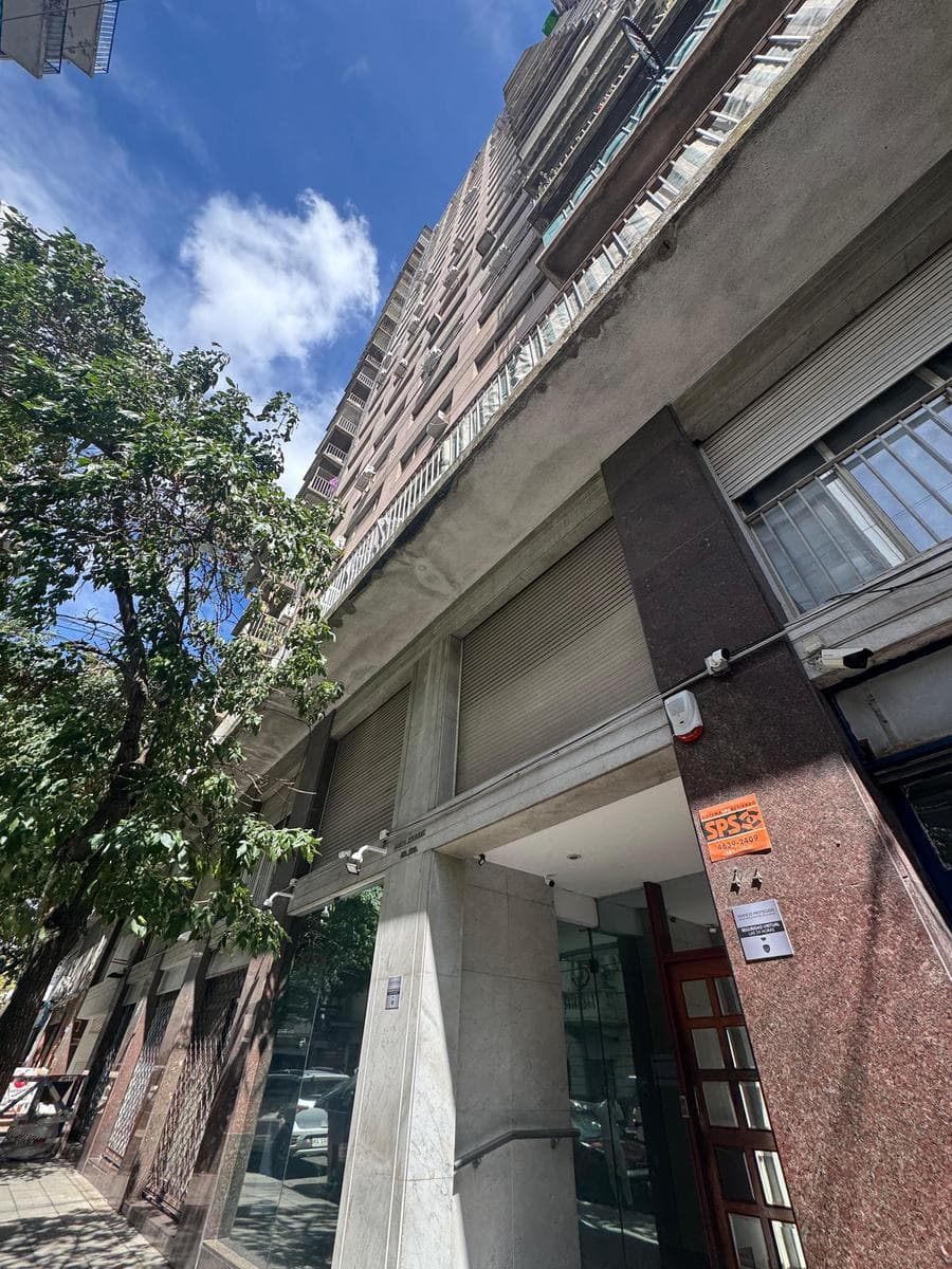 4-ROOM APARTMENT. UTILITY ROOM. BALCONY. ALMAGRO