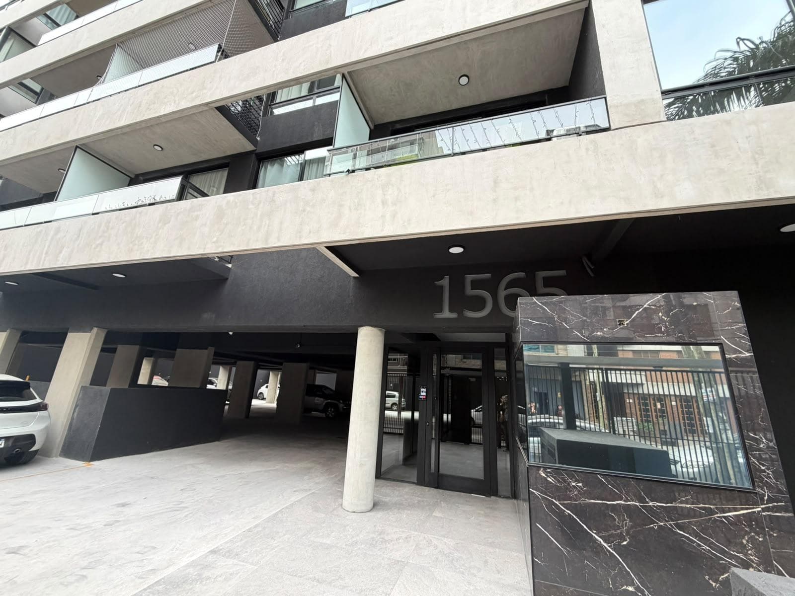 For Sale: Brand-new 2-room apartment with garage, balcony, and amenities in Vicente López | Suitable for professional use | Financing available