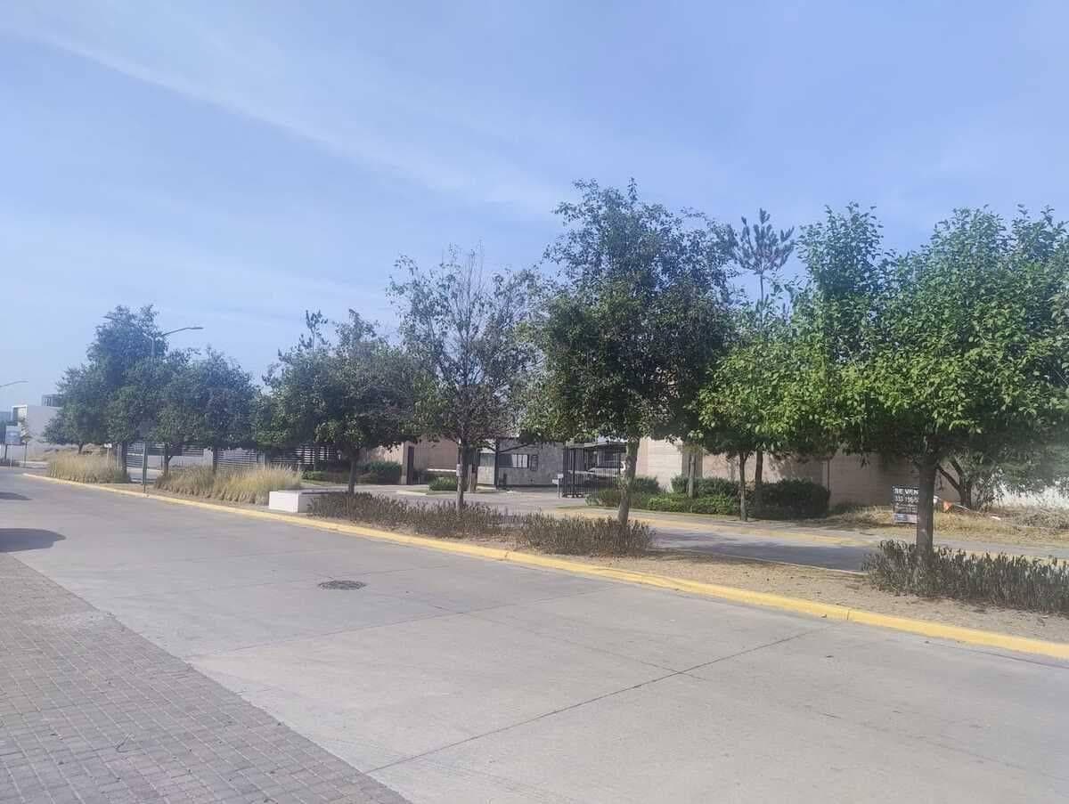 Parques Vallarta Lot