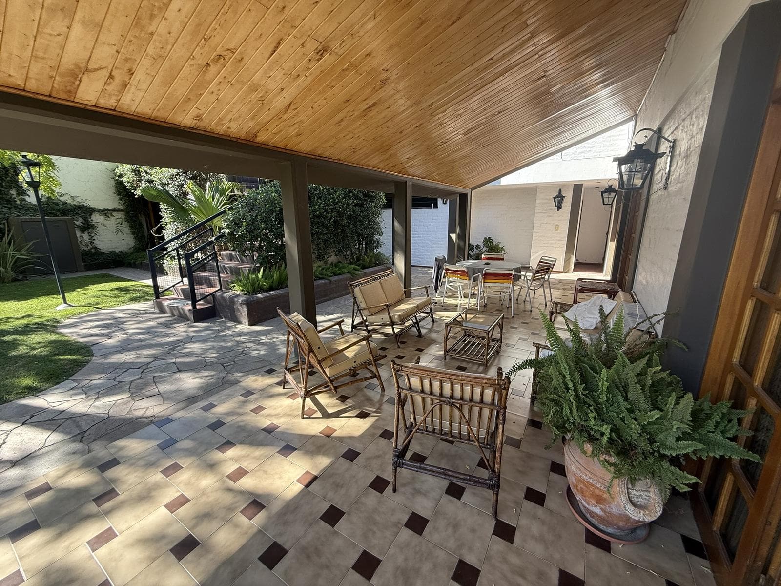House in Chacras De Coria