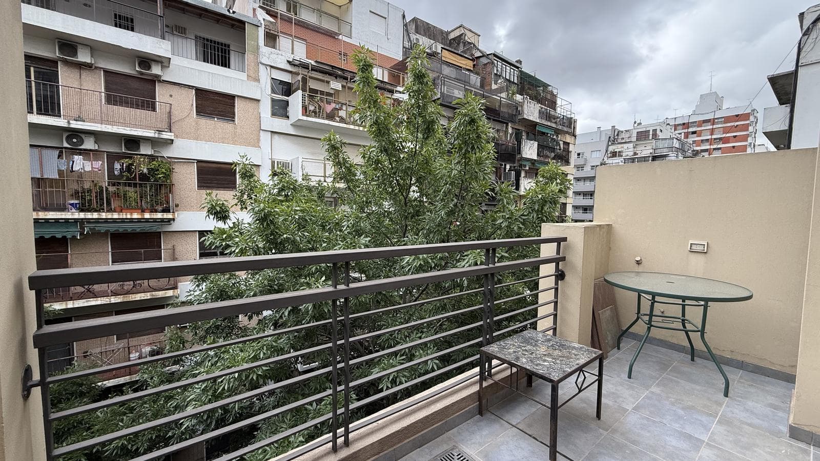 Apartment for Sale in Almagro: Studio with a Balcony and Private Terrace