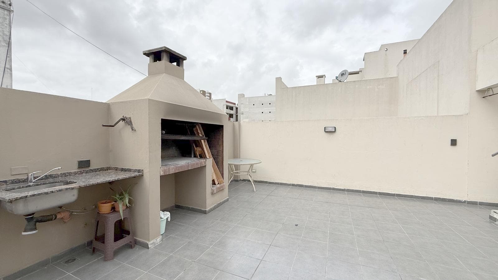Apartment for Sale in Almagro: Studio with a Balcony and Private Terrace