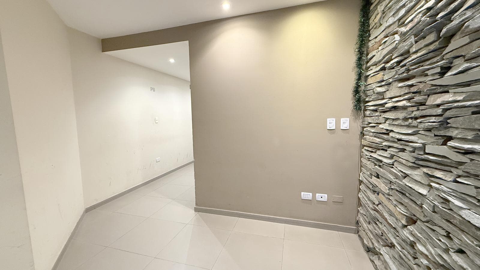 Apartment for Sale in Almagro: Studio with a Balcony and Private Terrace