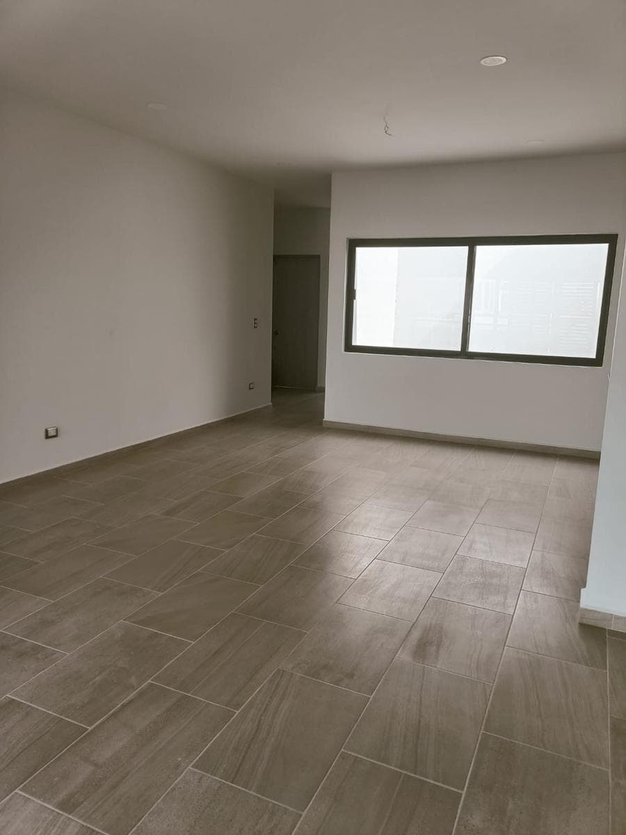 For Sale / Luxury Apartment in El Condado, Querétaro: 3 Bedrooms and Amenities