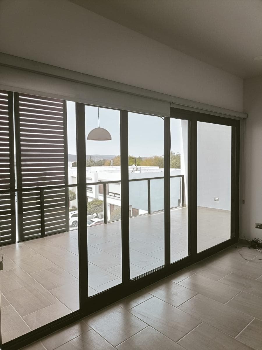 For Sale / Luxury Apartment in El Condado, Querétaro: 3 Bedrooms and Amenities