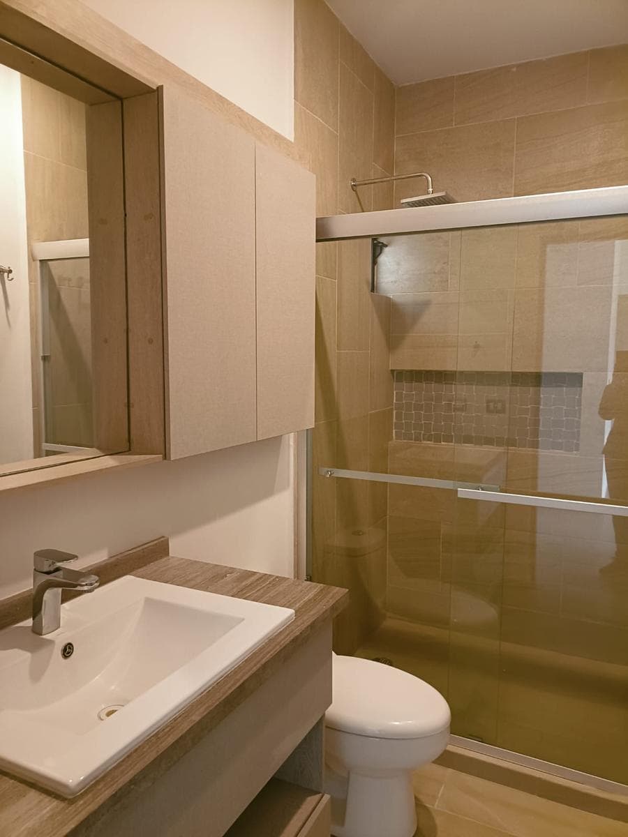 For Sale / Luxury Apartment in El Condado, Querétaro: 3 Bedrooms and Amenities