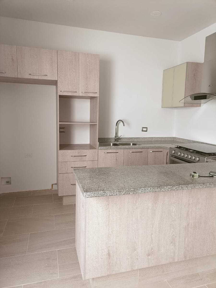 For Sale / Luxury Apartment in El Condado, Querétaro: 3 Bedrooms and Amenities