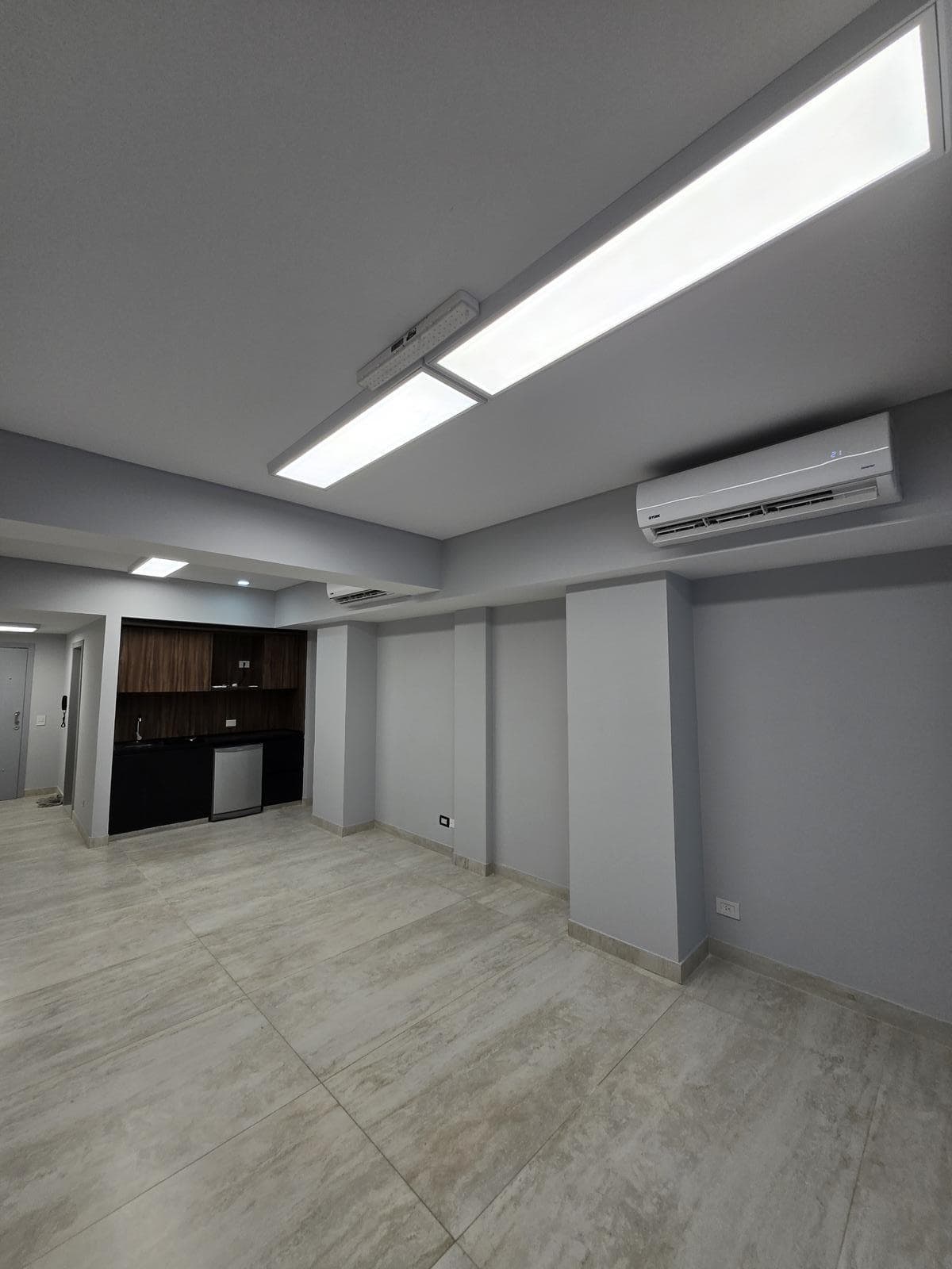 OFFICE FOR RENT, 52 M² - MICROCENTRO - AMENITIES - PARKING SPACE