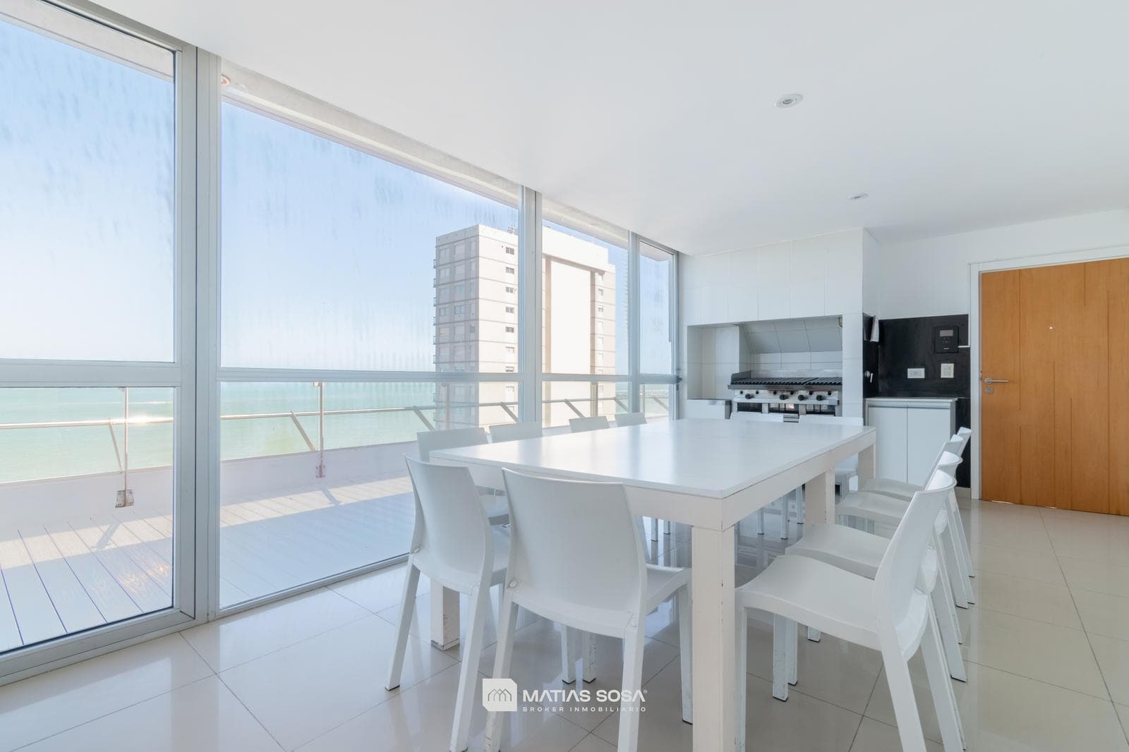 For Rent: 9 months - Apartment - 3 rooms - Ocean view - Parking space - Sofia III Building