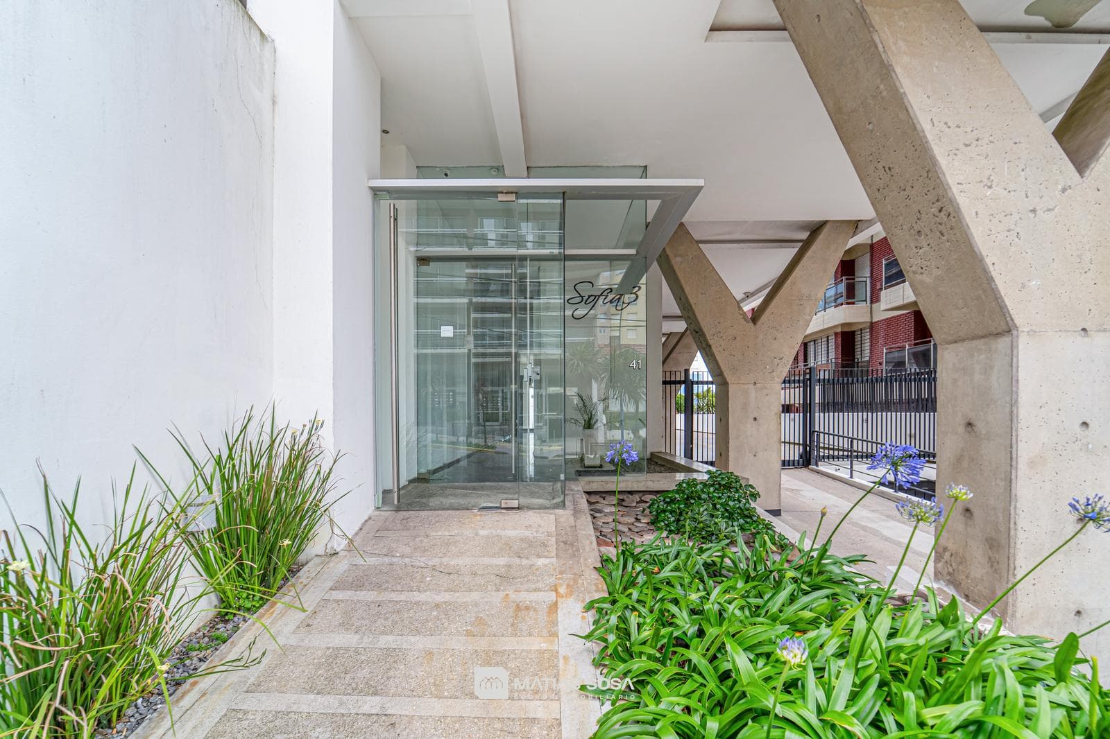 For Rent: 9 months - Apartment - 3 rooms - Ocean view - Parking space - Sofia III Building