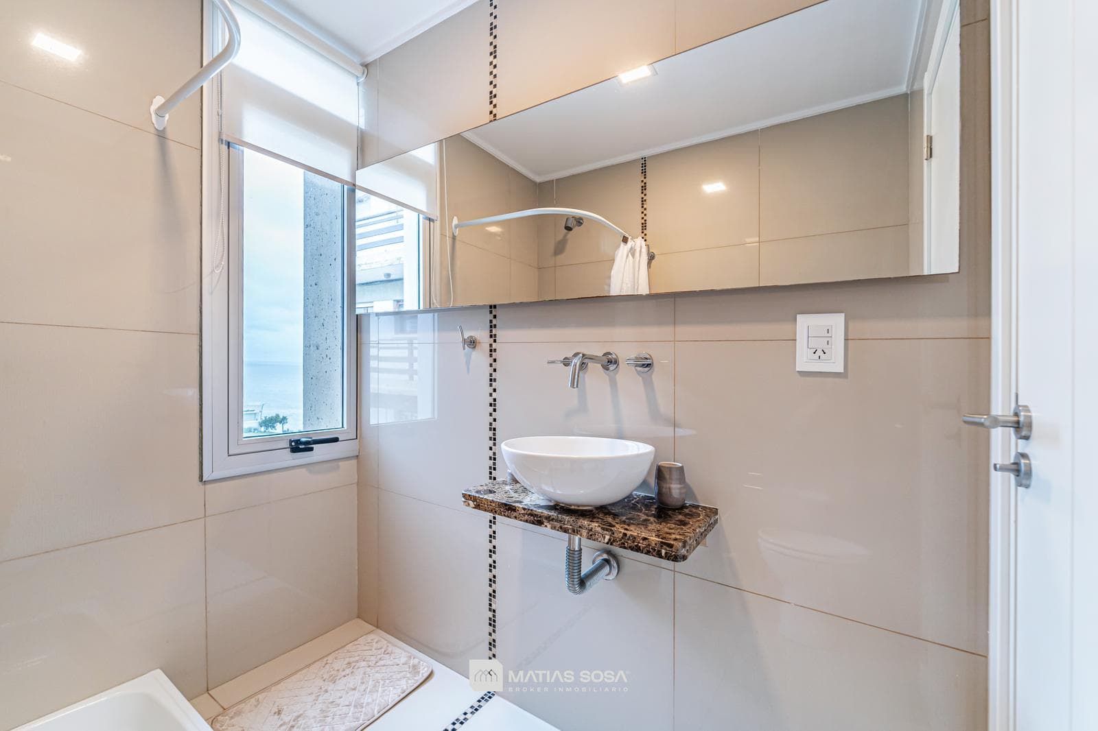 For Rent: 9 months - Apartment - 3 rooms - Ocean view - Parking space - Sofia III Building