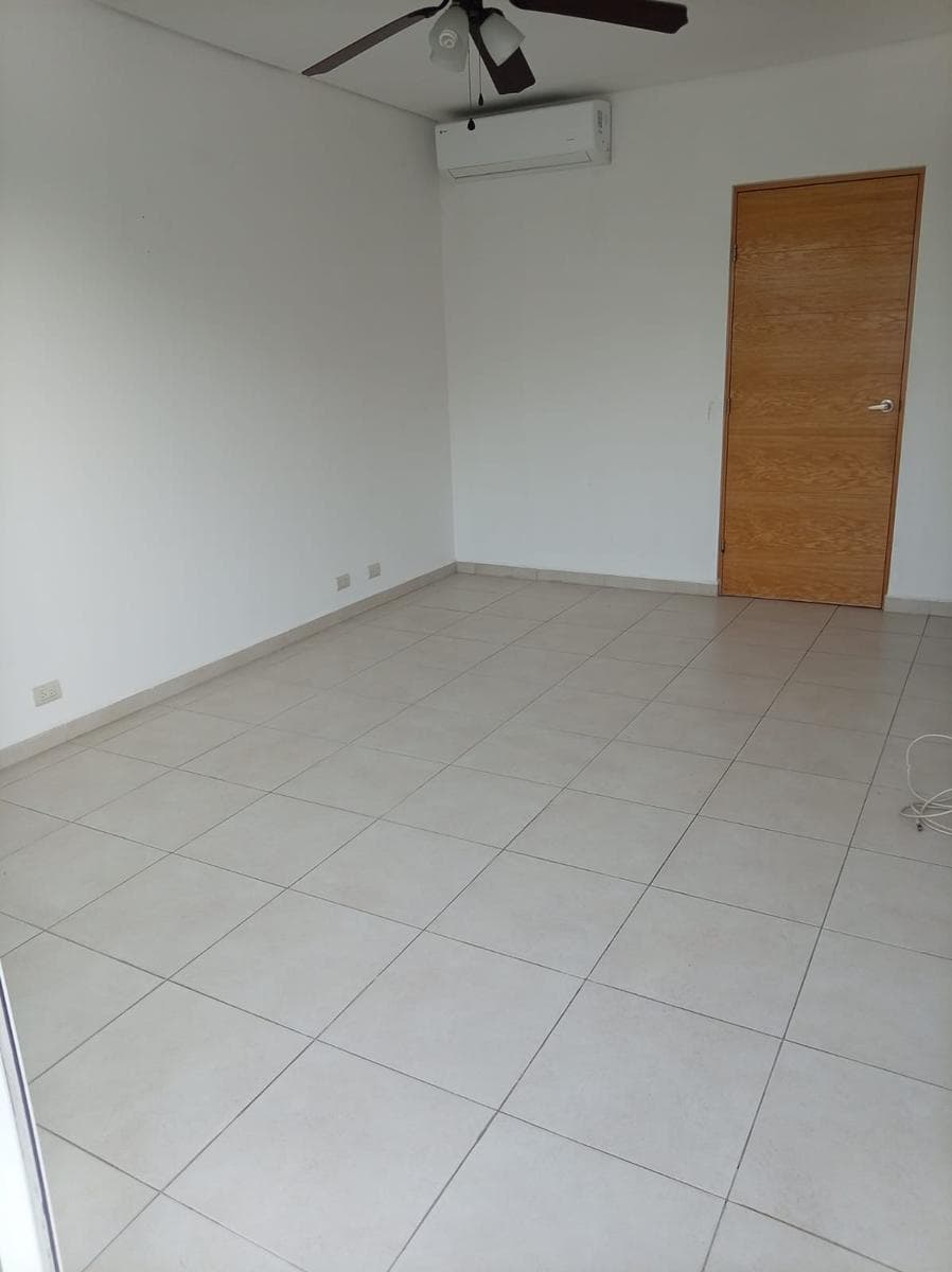 3-Bedroom Apartment for Rent in Torre Iconos, Monterrey, Nuevo León
