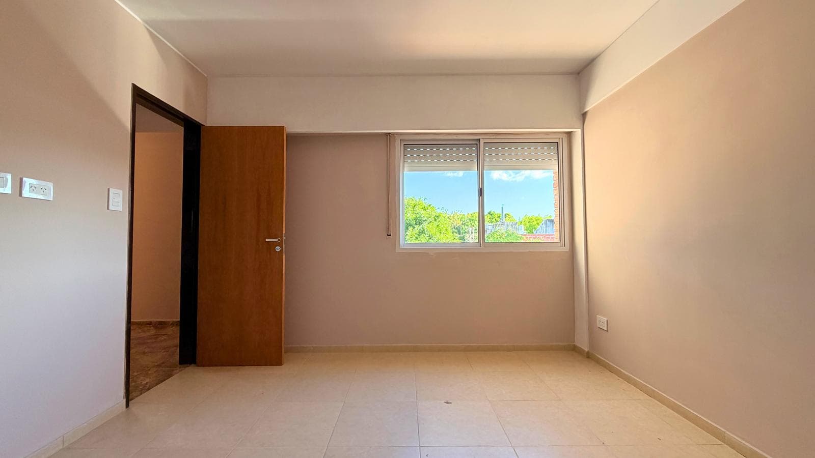 For Sale | 2-Bedroom Apartment with Balcony | Rio de Janeiro 1336, Rosario, Echesortu
