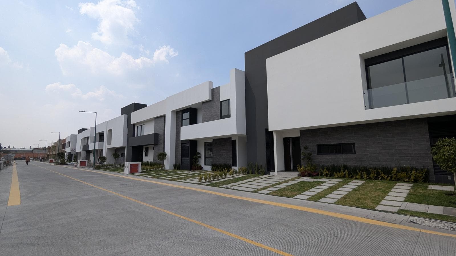 NEW HOME FOR SALE IN METEPEC, PUERTA DE METEPEC RESIDENTIAL COMPLEX