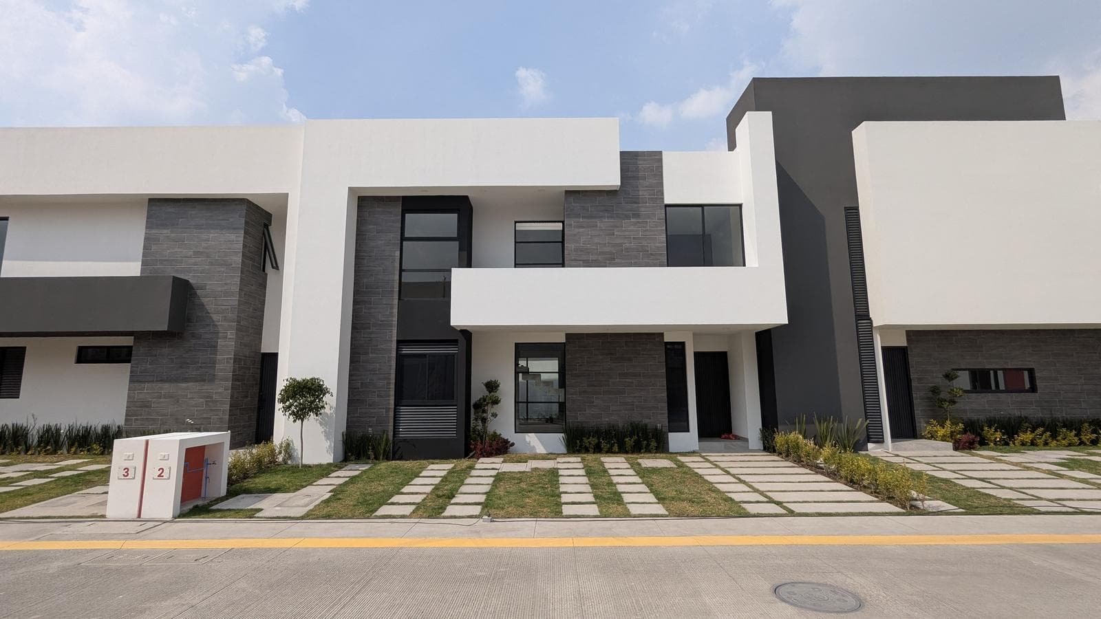 NEW HOME FOR SALE IN METEPEC, PUERTA DE METEPEC RESIDENTIAL COMPLEX