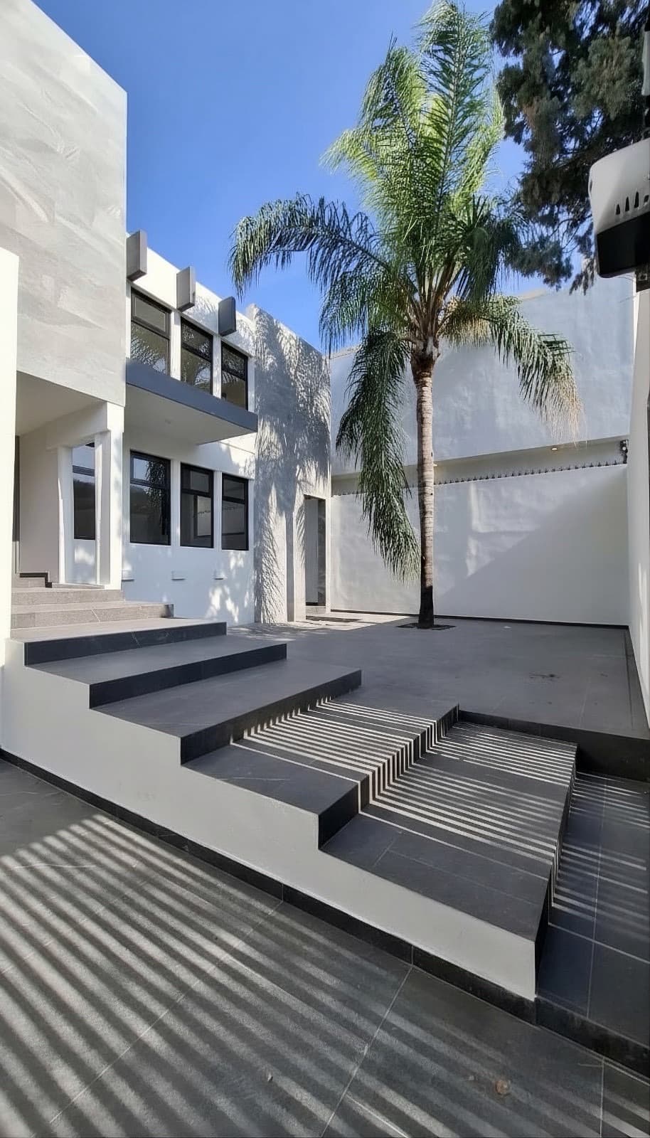 Home - Las Brisas