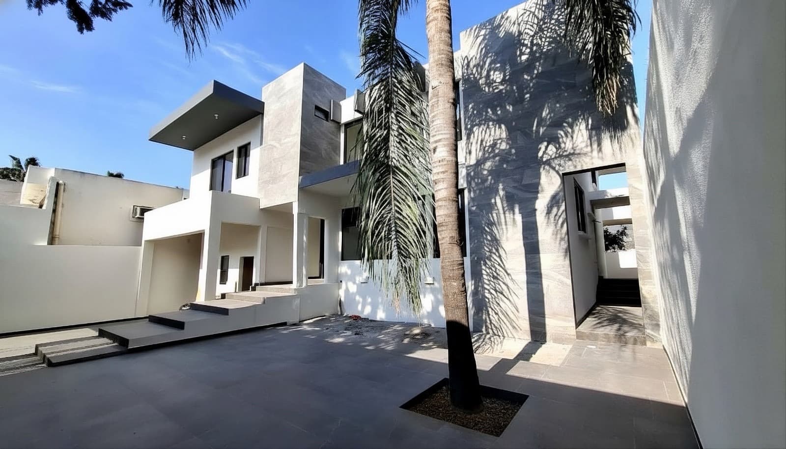 Home - Las Brisas