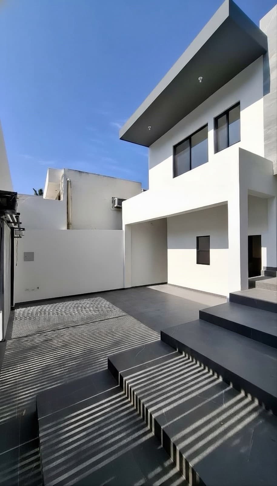 Home - Las Brisas