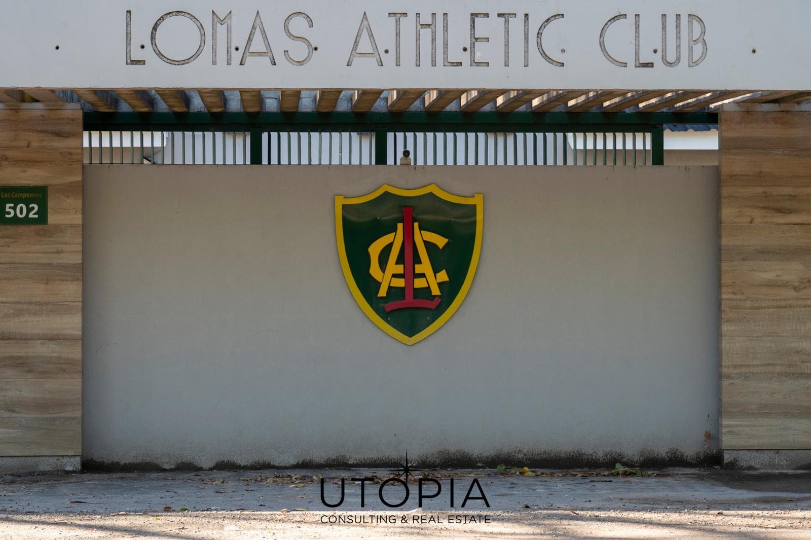 FOR SALE: FOUNDER'S LOT IN THE LOMAS ATHLETIC CLUB GATED COMMUNITY
