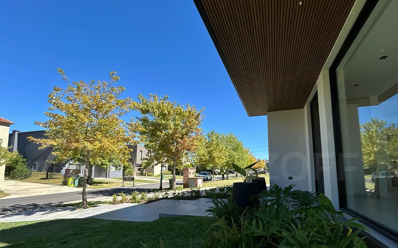 Modern house for sale in Nordelta, Las Tipas neighborhood, 3 or 4 bedrooms