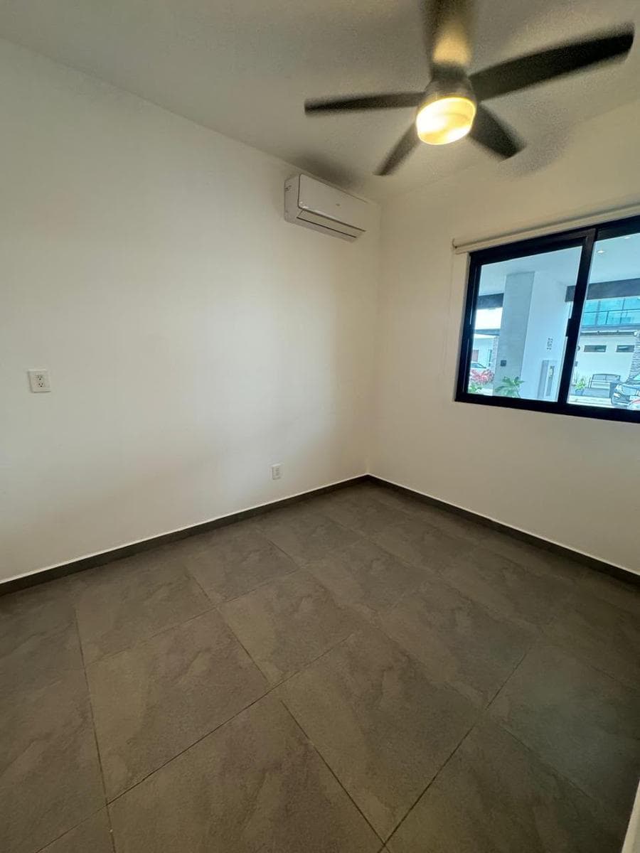 AQUA RESIDENCIAL House