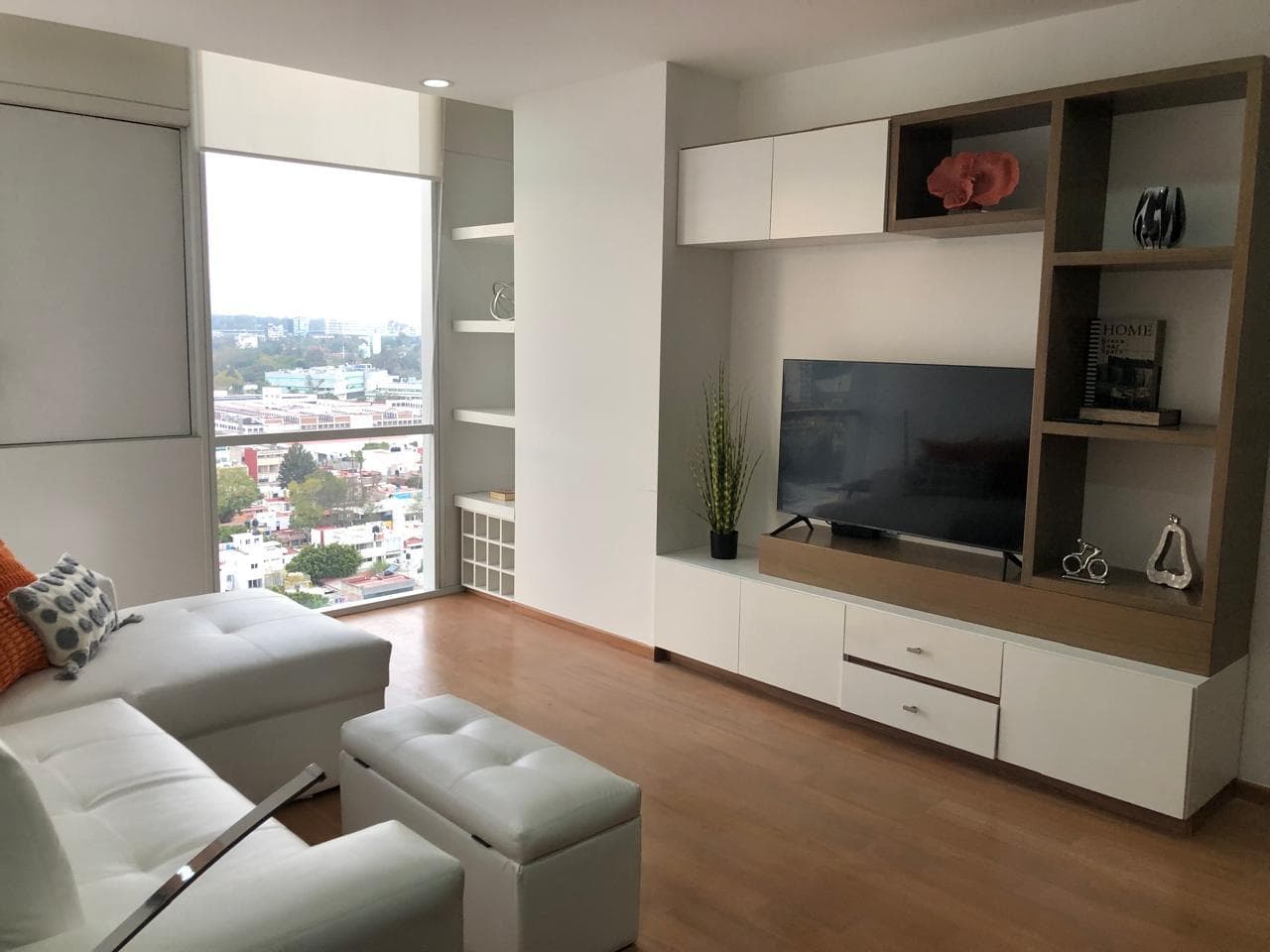 Exclusive Apartment in Torre Pissarro: Luxury and Comfort in the Heart of Carso.