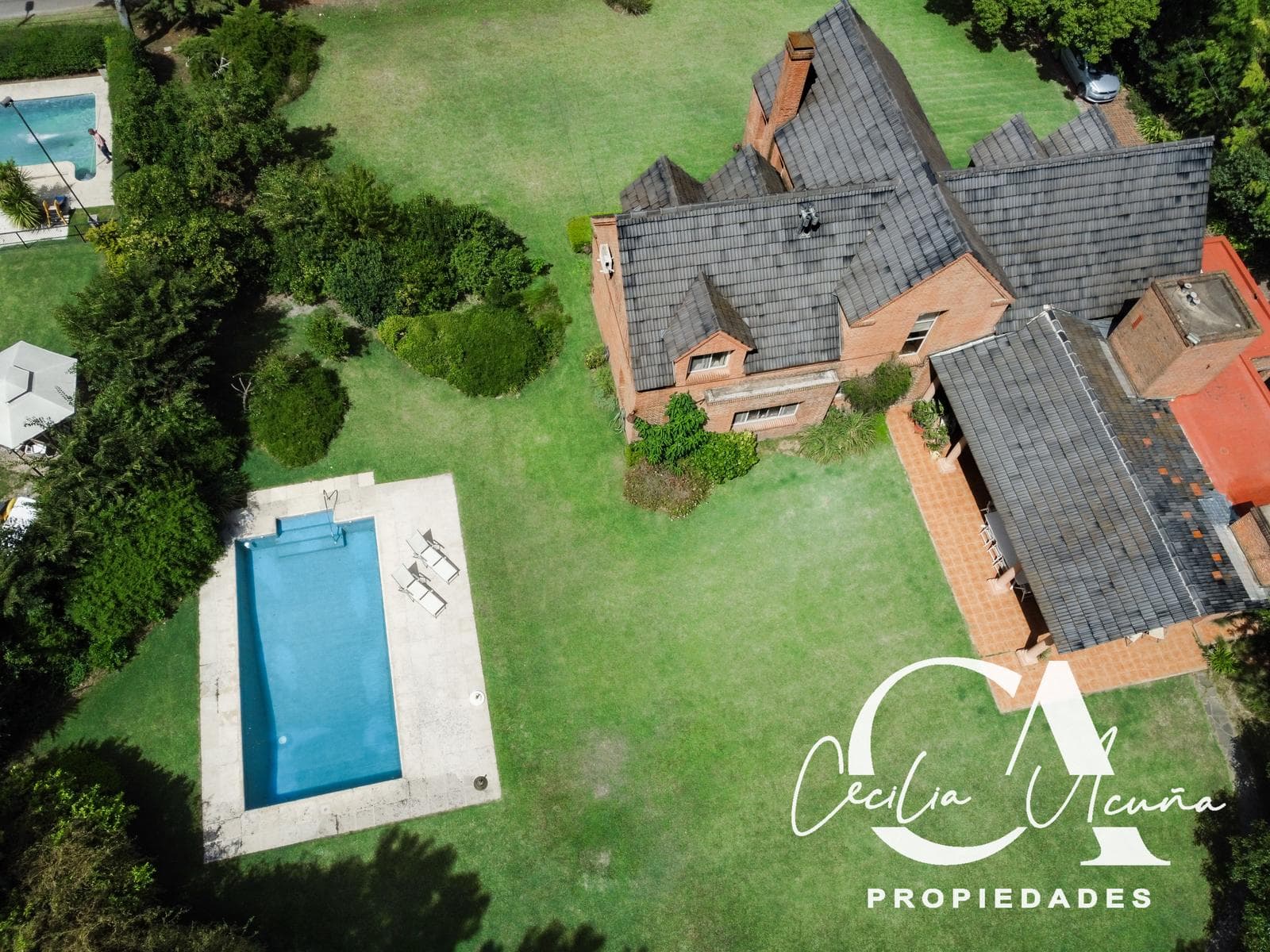 Exclusive Home for Sale at Golf Club Argentino