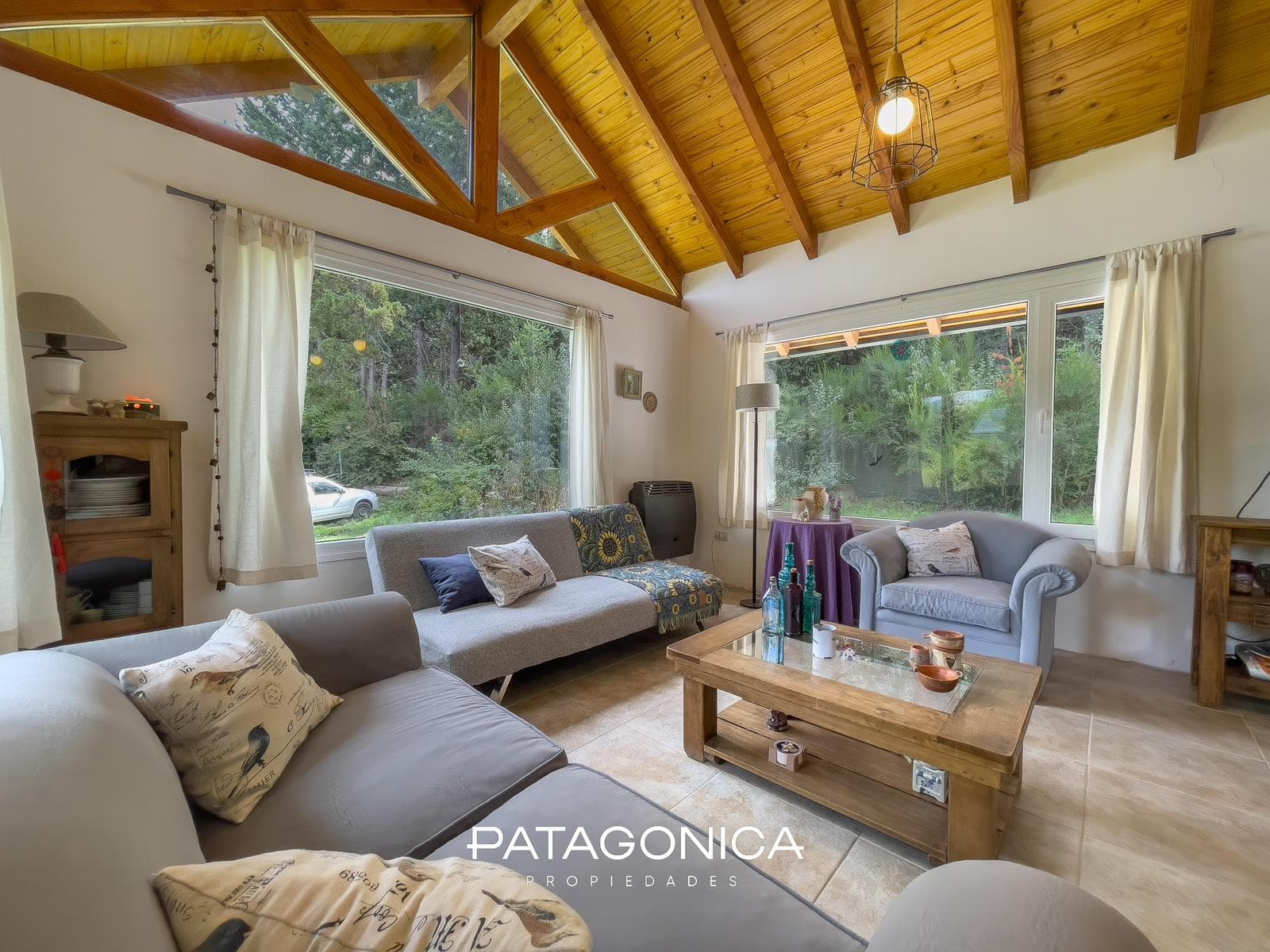 HOUSE FOR SALE: 120 M2, 2/3 BEDROOMS, PUERTO NEIGHBORHOOD, VILLA LA ANGOSTURA