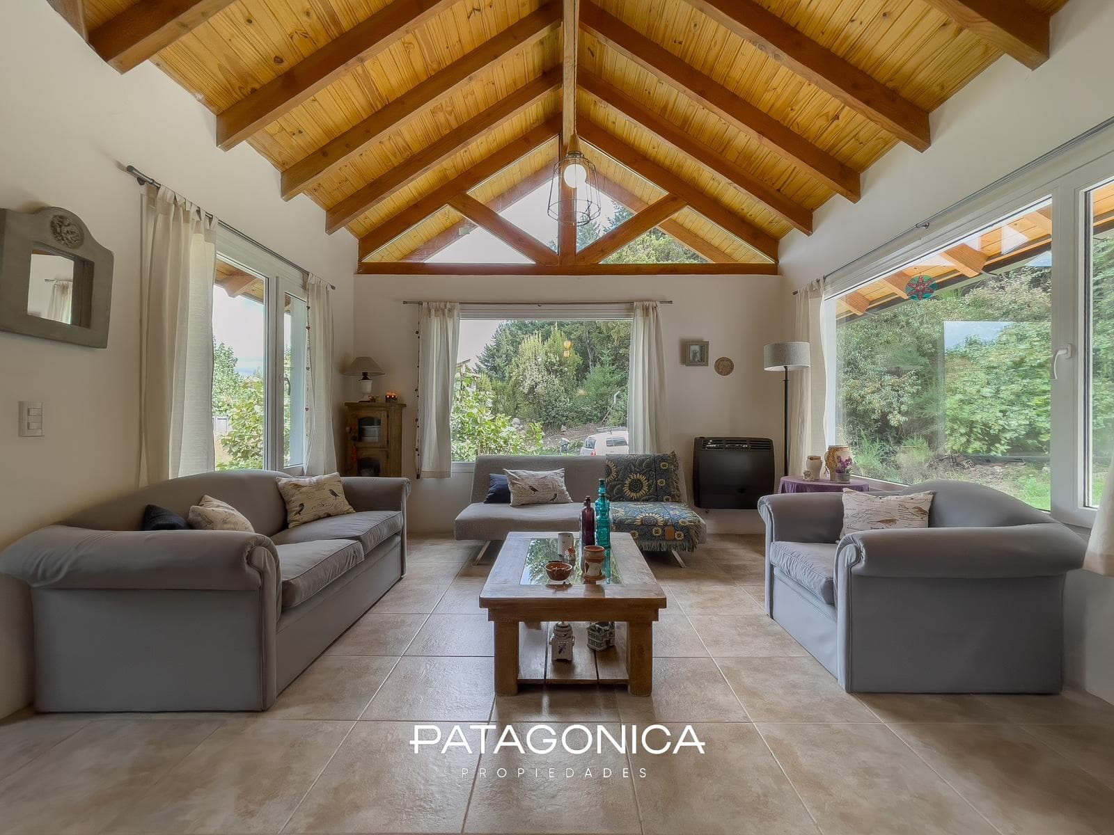 HOUSE FOR SALE: 120 M2, 2/3 BEDROOMS, PUERTO NEIGHBORHOOD, VILLA LA ANGOSTURA