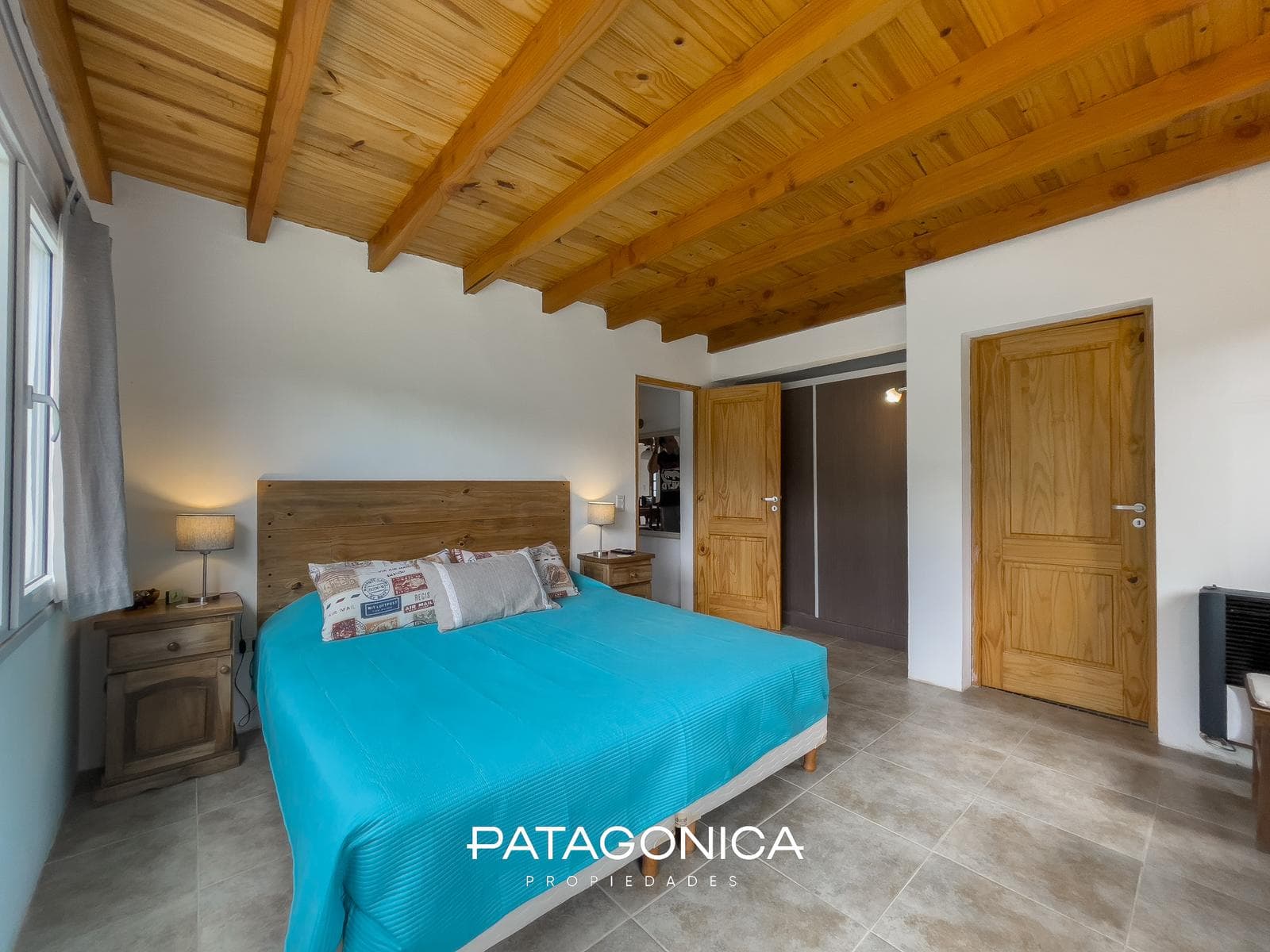 HOUSE FOR SALE: 120 M2, 2/3 BEDROOMS, PUERTO NEIGHBORHOOD, VILLA LA ANGOSTURA