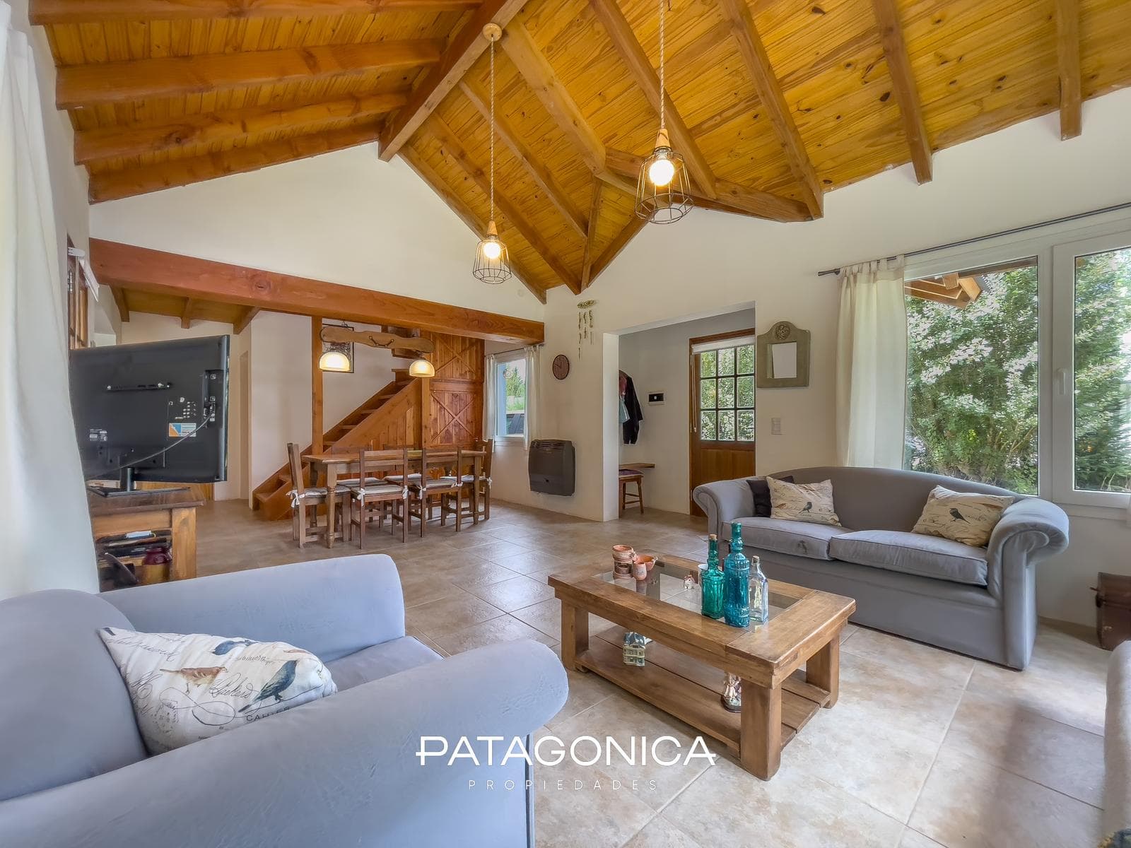 HOUSE FOR SALE: 120 M2, 2/3 BEDROOMS, PUERTO NEIGHBORHOOD, VILLA LA ANGOSTURA