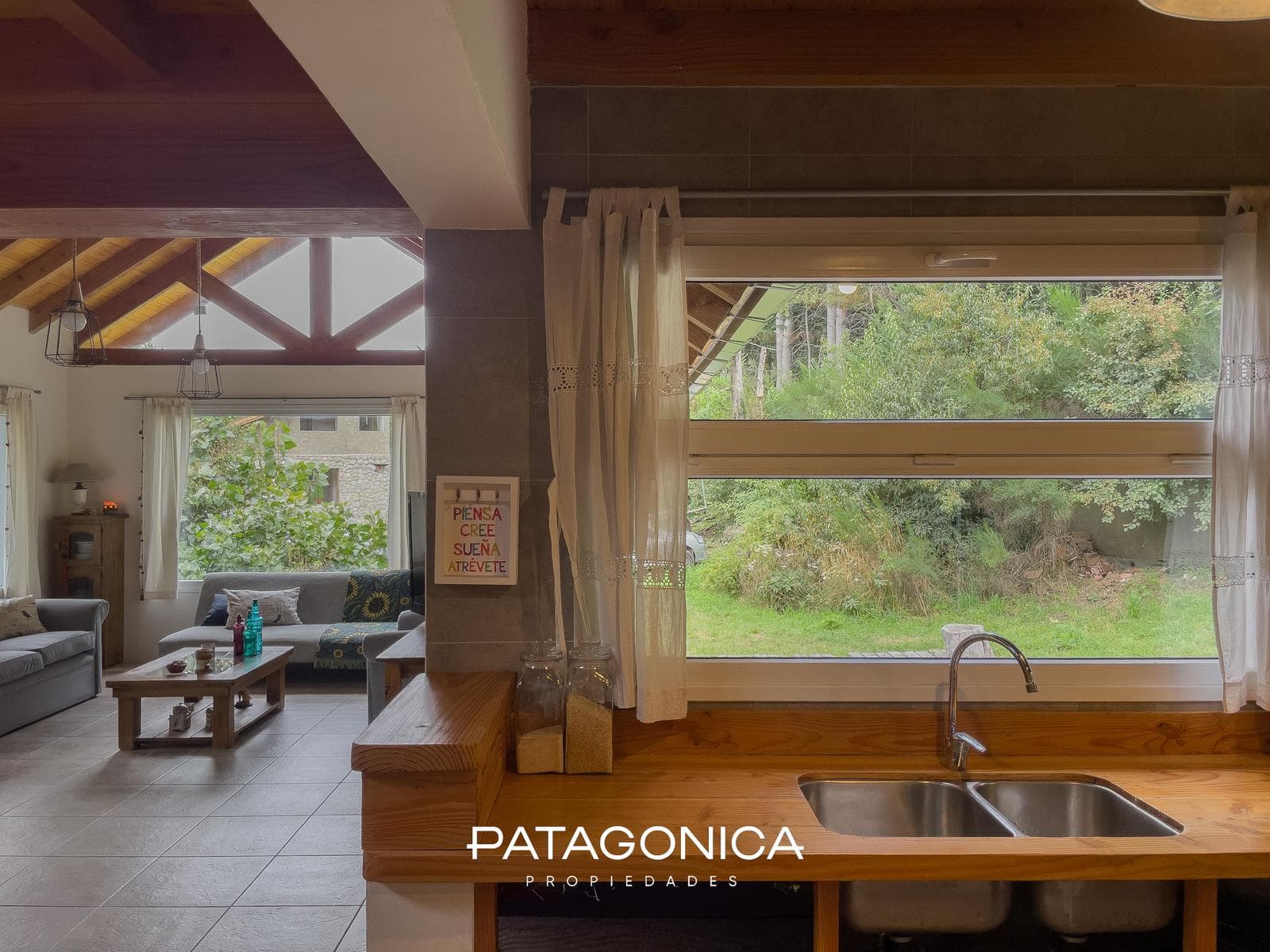 HOUSE FOR SALE: 120 M2, 2/3 BEDROOMS, PUERTO NEIGHBORHOOD, VILLA LA ANGOSTURA