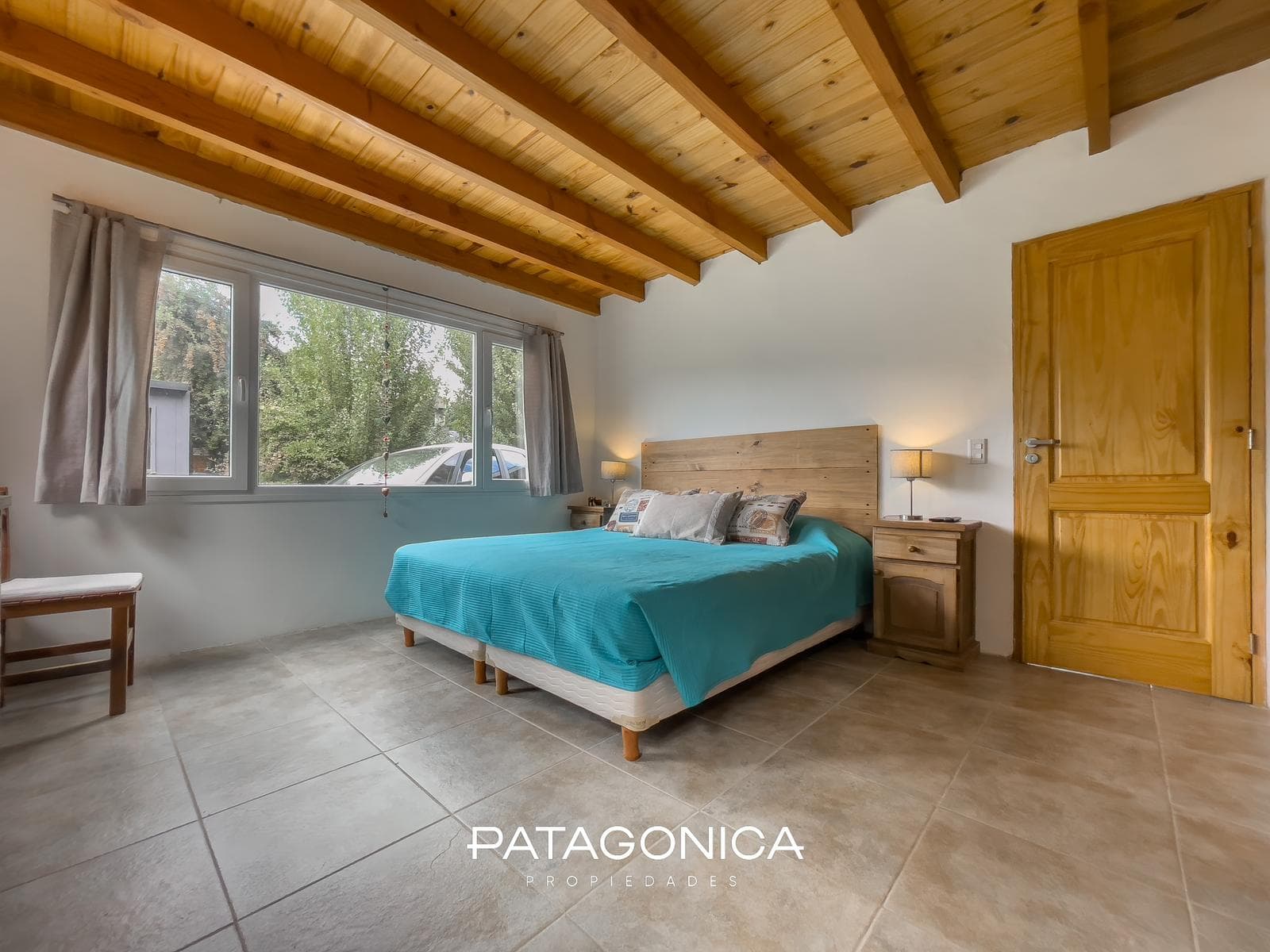 HOUSE FOR SALE: 120 M2, 2/3 BEDROOMS, PUERTO NEIGHBORHOOD, VILLA LA ANGOSTURA