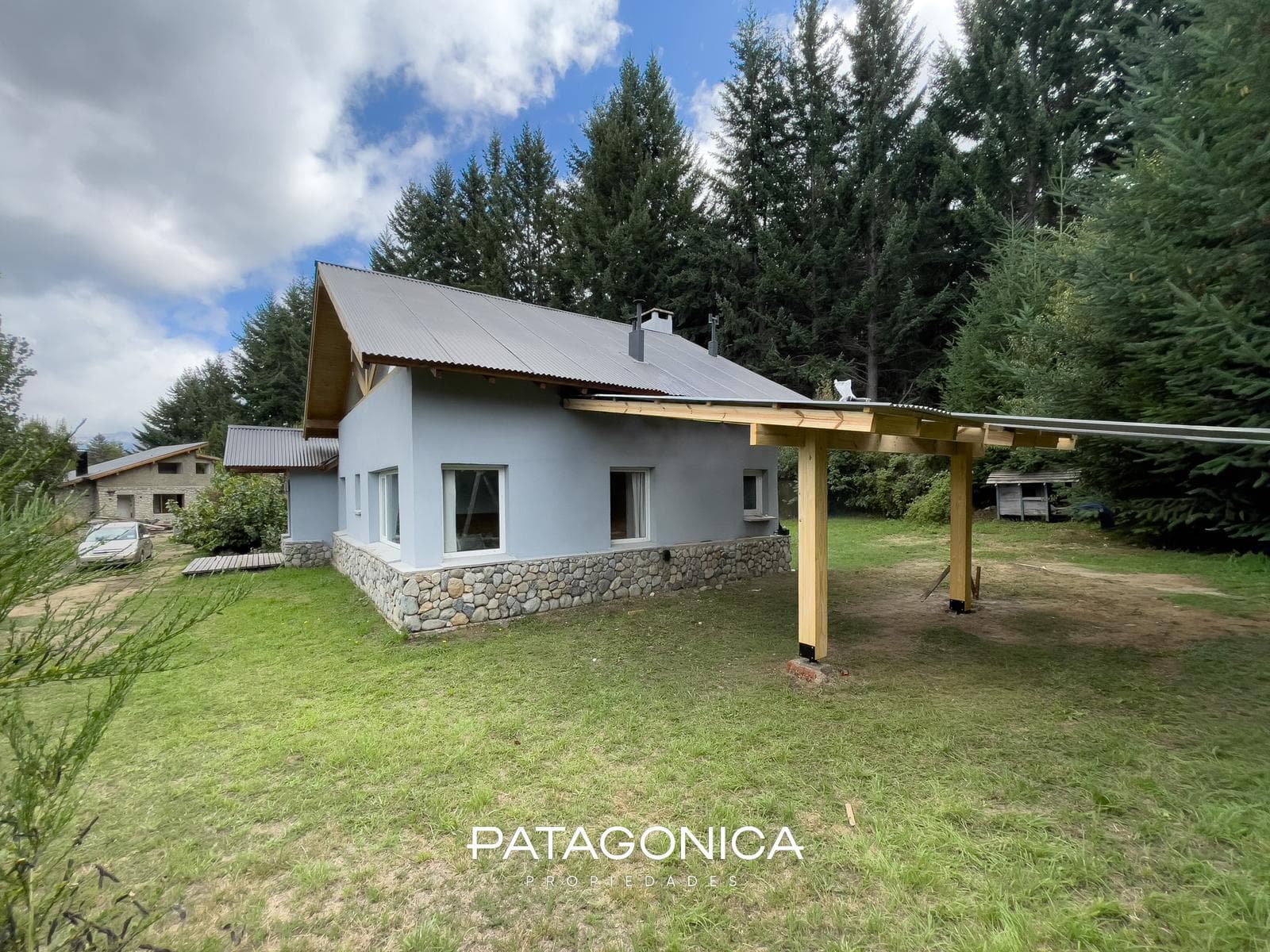 HOUSE FOR SALE: 120 M2, 2/3 BEDROOMS, PUERTO NEIGHBORHOOD, VILLA LA ANGOSTURA