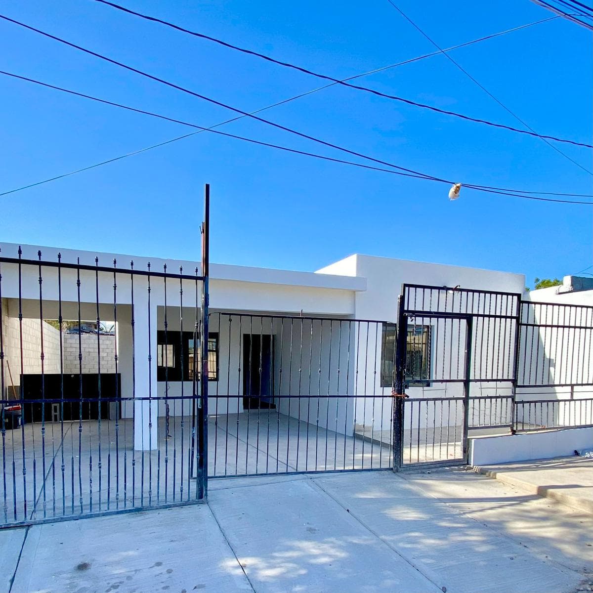 House for sale north of Hermosillo in the Solidaridad neighborhood