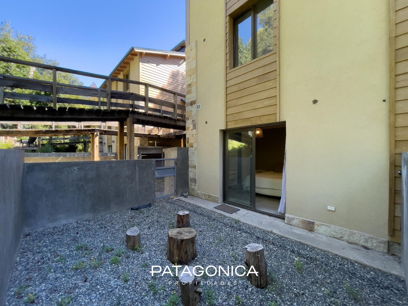 52 m² Two-Room Apartment - Private Garden