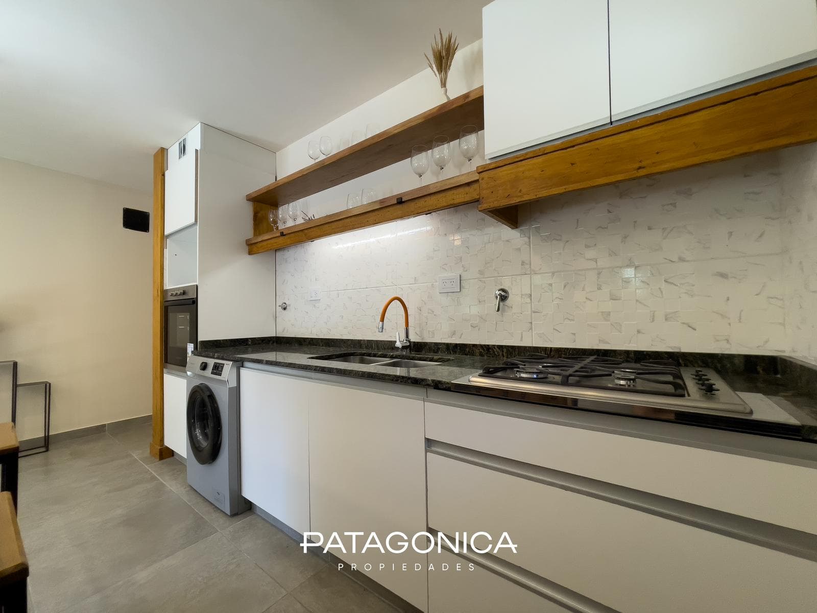 52 m² Two-Room Apartment - Private Garden
