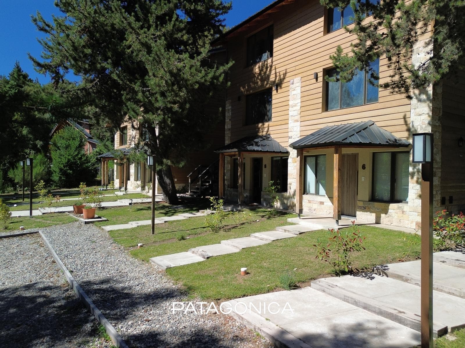 52 m² Two-Room Apartment - Private Garden
