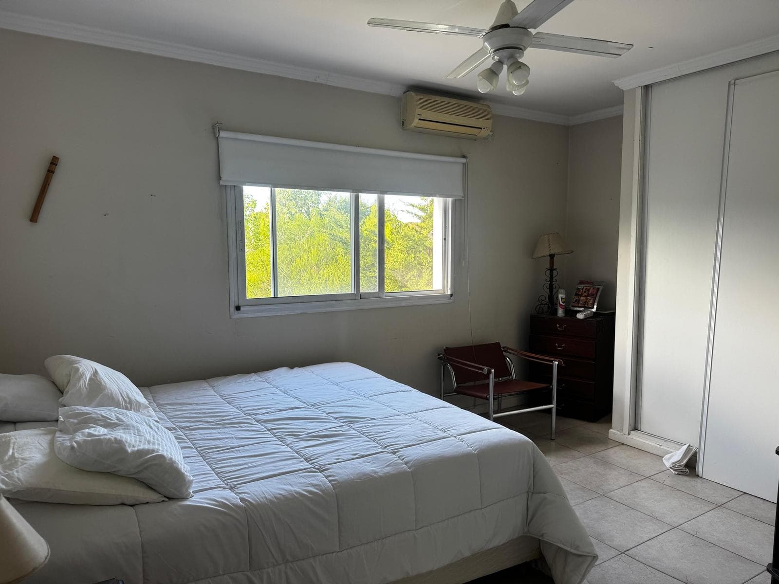 HOUSE FOR SALE IN LA ALAMEDA
