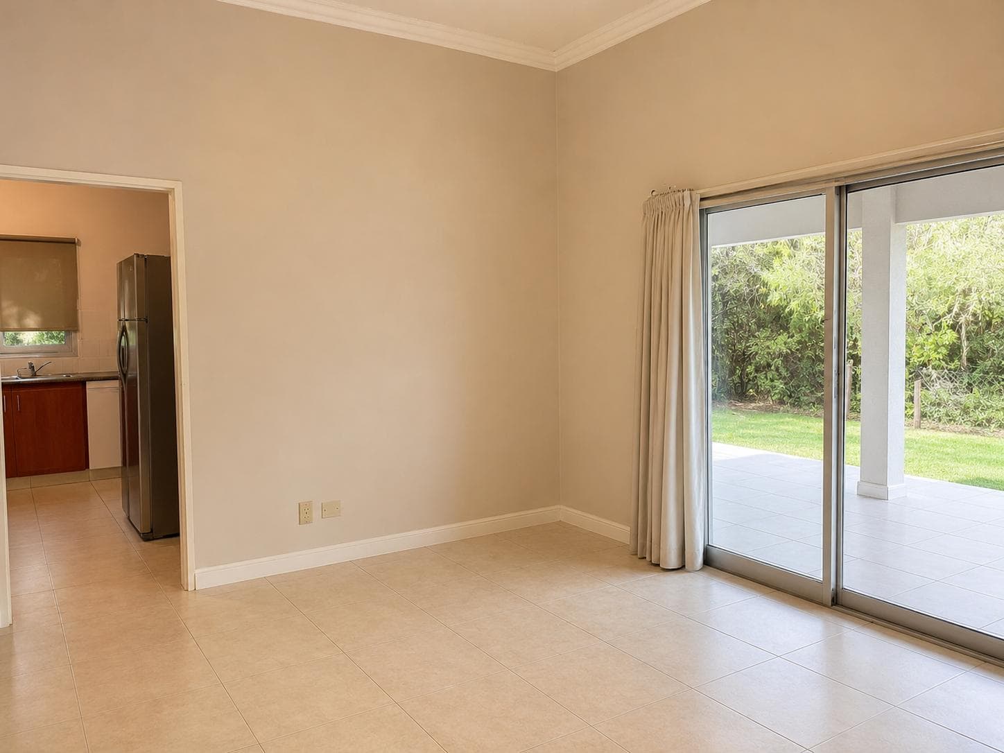 HOUSE FOR SALE IN LA ALAMEDA
