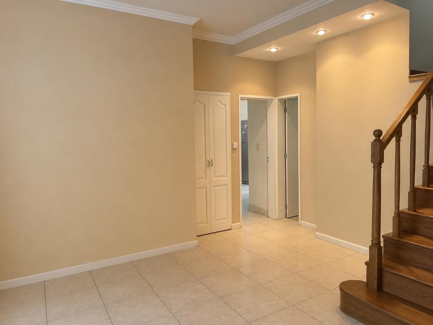 HOUSE FOR SALE IN LA ALAMEDA