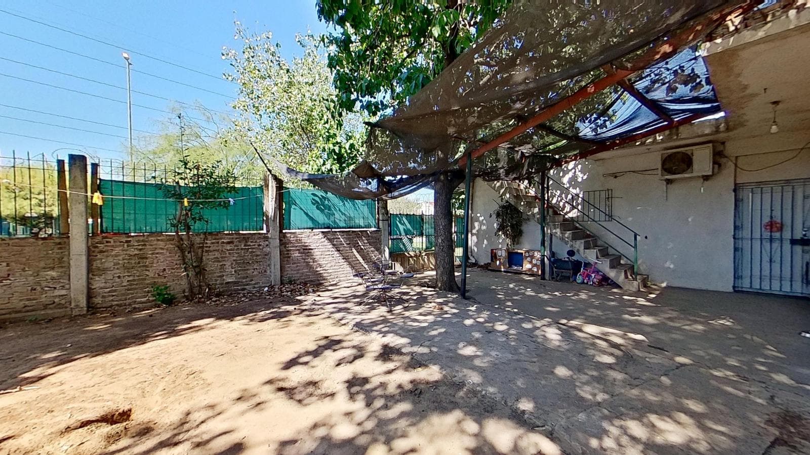 House for Sale: 4 Rooms, Patio, and Terrace in West Berazategui