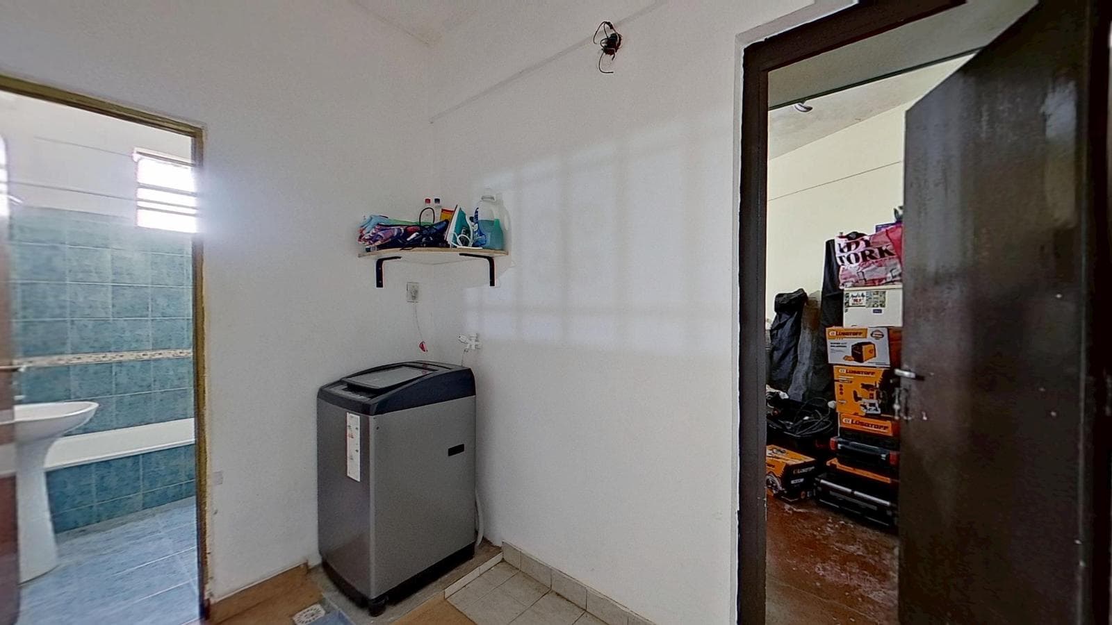 House for Sale: 4 Rooms, Patio, and Terrace in West Berazategui
