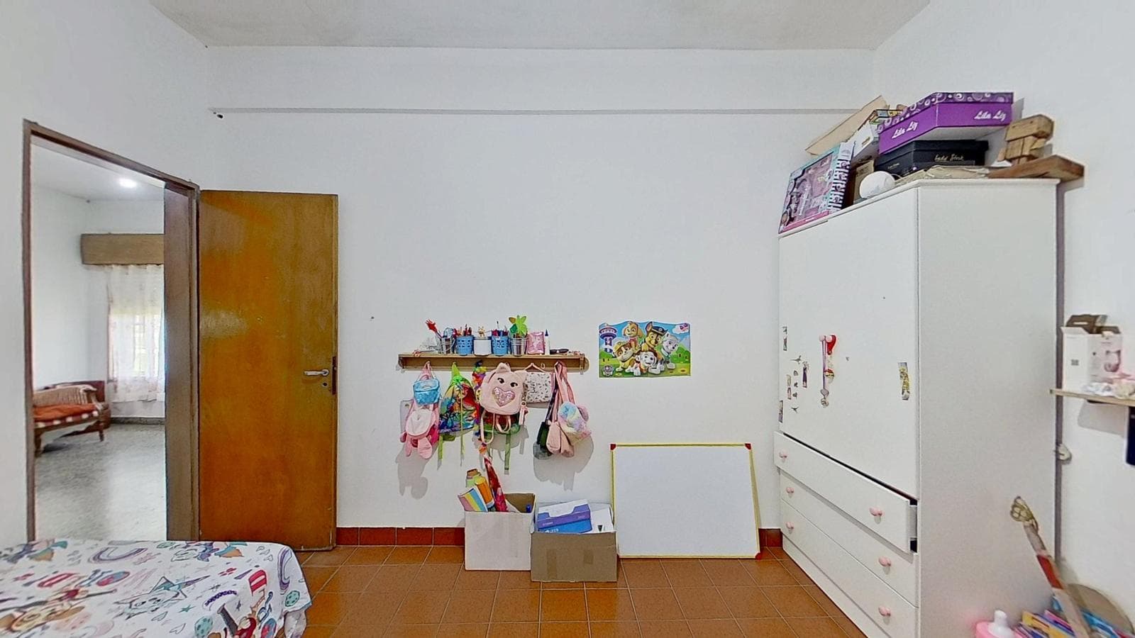 House for Sale: 4 Rooms, Patio, and Terrace in West Berazategui