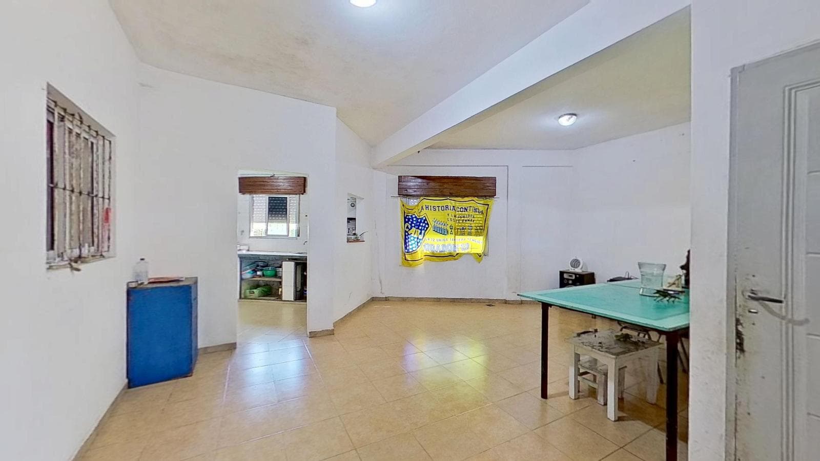 House for Sale: 4 Rooms, Patio, and Terrace in West Berazategui